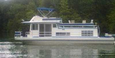 House Boat Owners Manuals - a Gibson Houseboat model.