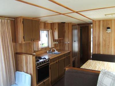 Houseboat Holidays - the pontoon rental boat interior