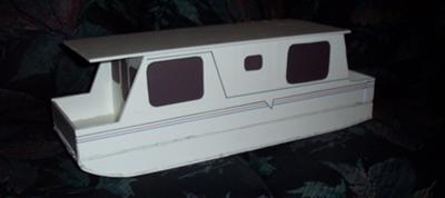 Building Plans for a Trailerable Houseboat (1/12 scale model)