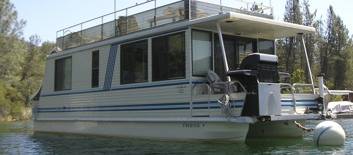 Where to rent small houseboats, or smaller houseboat rentals?