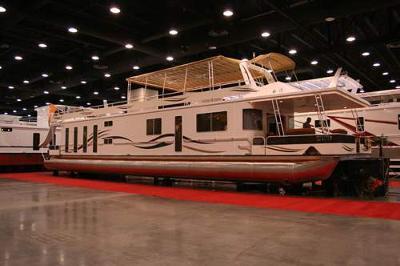 Custom Pontoon Boats