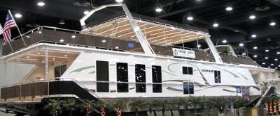 Fantasy Houseboats are luxurious Fantasy Yachts!