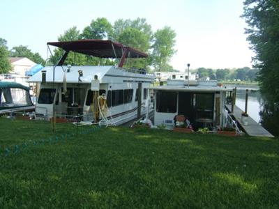 Our Houseboats that we Live On and Vacation on All Year!