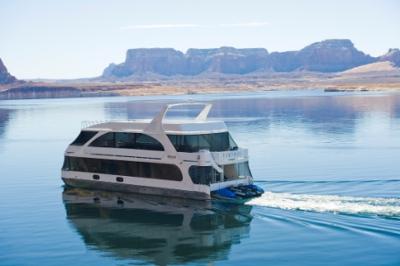 bravada yachts lake powell