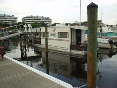 Summer Houseboats - just sitting at the dock