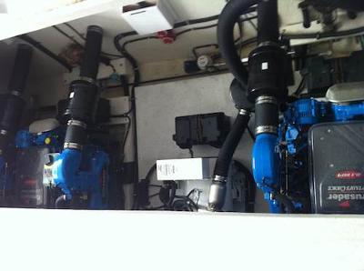 Houseboat Engines - what type of boat engines are these?