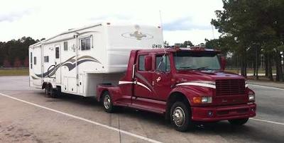 Pic #3 - Big Trucks for Pulling RV Trailers