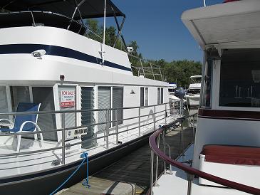 Classic Houseboats - how to insure or find insurance