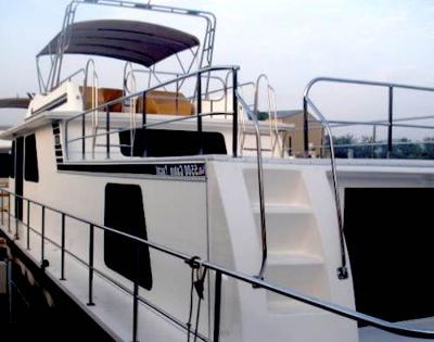 Gibson Houseboats - excellent exterior accessibility boats