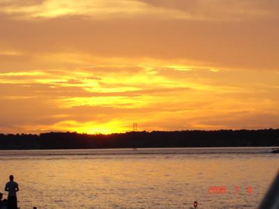 Gibson Houseboats - Upper deck at sunset