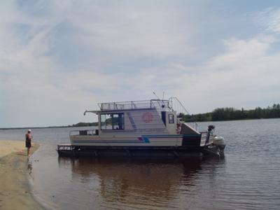 Homemade Houseboats - home built pontoon boat