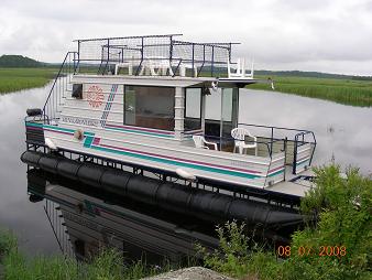 Homemade Houseboats - home built pontoon boat