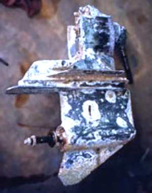 Houseboat Corrosion Electrolysis - Galvanic Isolators