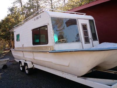 Rebuilding a vintage houseboat