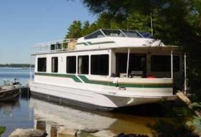 rent a houseboat