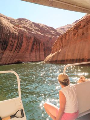 Houseboating - Davis Gulch, Escalante River Arm