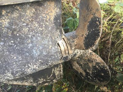 Gear case and corrosion on Mercruiser sterndrive 