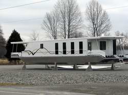 Full Hull Houseboat Designs