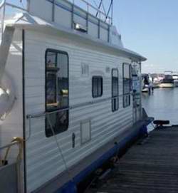Railing Catwalk Houseboat Designs