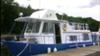 Alcan Houseboats - a clean aluminum Alcan house boat