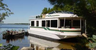 Houseboat Rentals - great for family, fishing, BBQ's